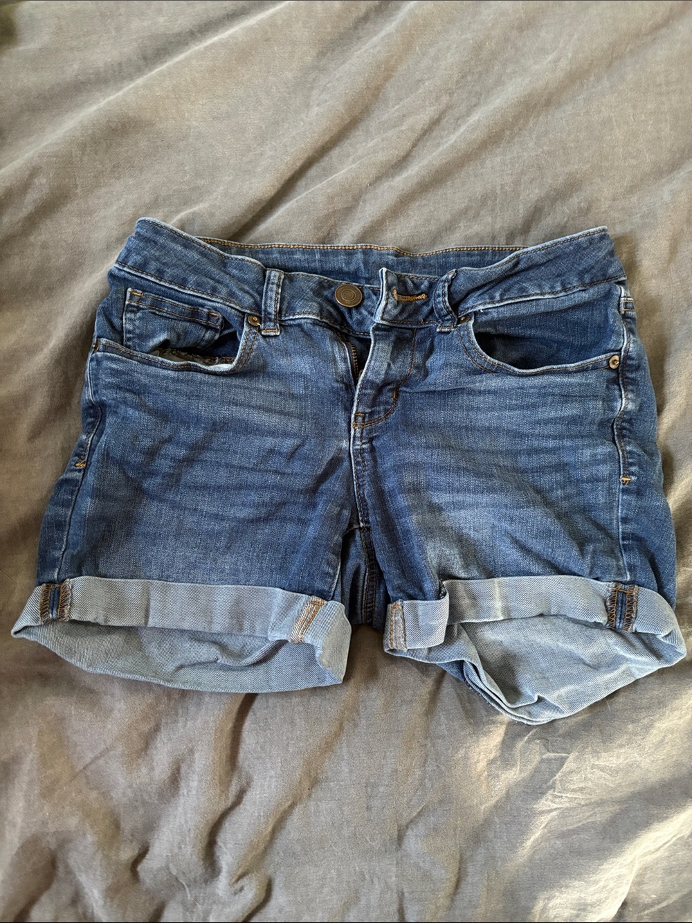 Authentic American Heritage Rolled Hem Blue Denim Shorts Size 2